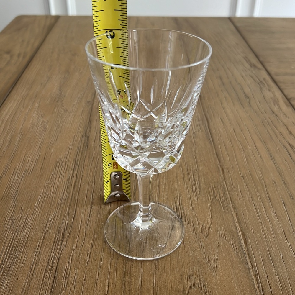Vintage Crystal Wine Glass in Excellent Vintage Condition - Picture 5 of 6